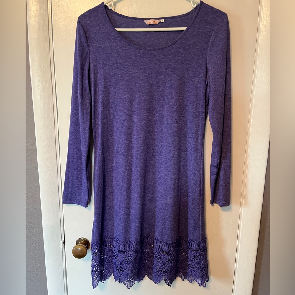 Purple Small Miyang 3/4 length top with lace